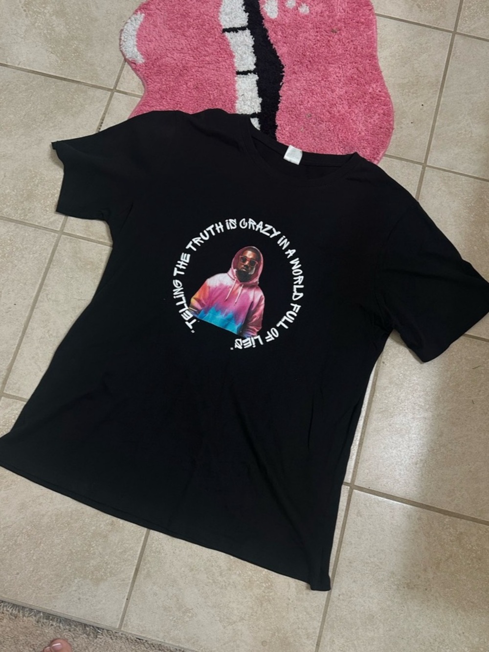 Graphic Short Sleeve Tee Black & Pink XL